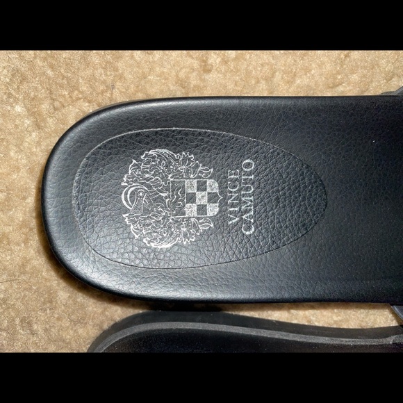 Vince Camuto sandals - Picture 2 of 3